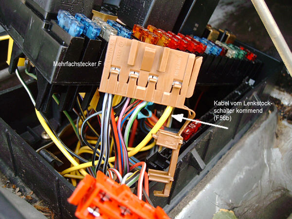 Stecker öffnen – Verriegelung